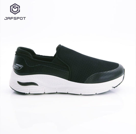 Men’s Slip-On Sneakers – Mesh Fabric with Rubber Sole