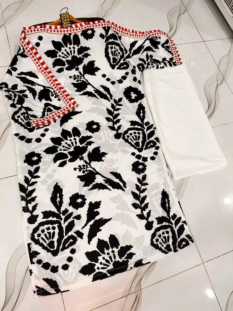 2 Pcs Women's Stitched Swiss Lawn Printed Co-Ord Set