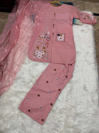 Sakoon 3 Pcs Women’s Stitched Embroidered Suit with Printed Dupatta & Flapper