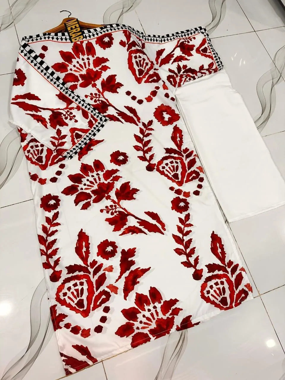 2 Pcs Women's Stitched Swiss Lawn Printed Co-Ord Set