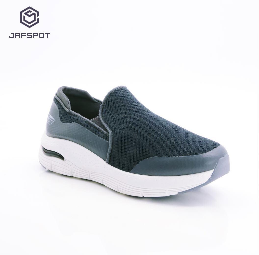 Men’s Slip-On Sneakers – Mesh Fabric with Rubber Sole