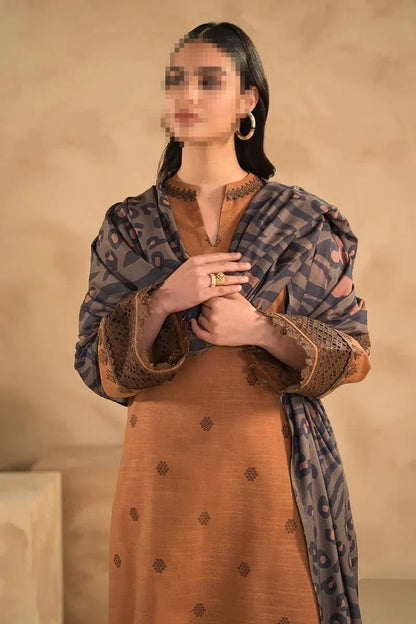 3 Pcs Women’s Unstitched Embroidered Suit