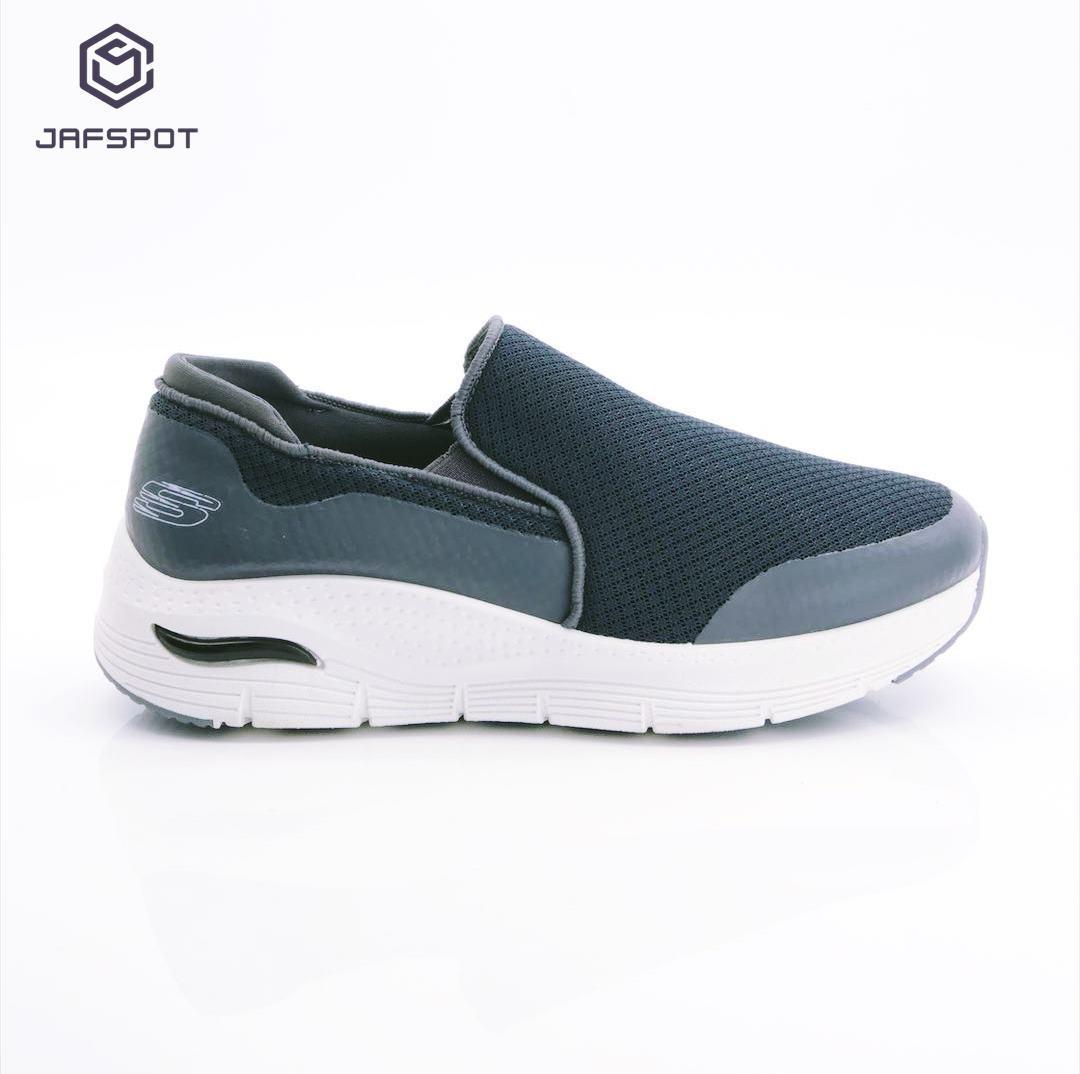 Men’s Slip-On Sneakers – Mesh Fabric with Rubber Sole